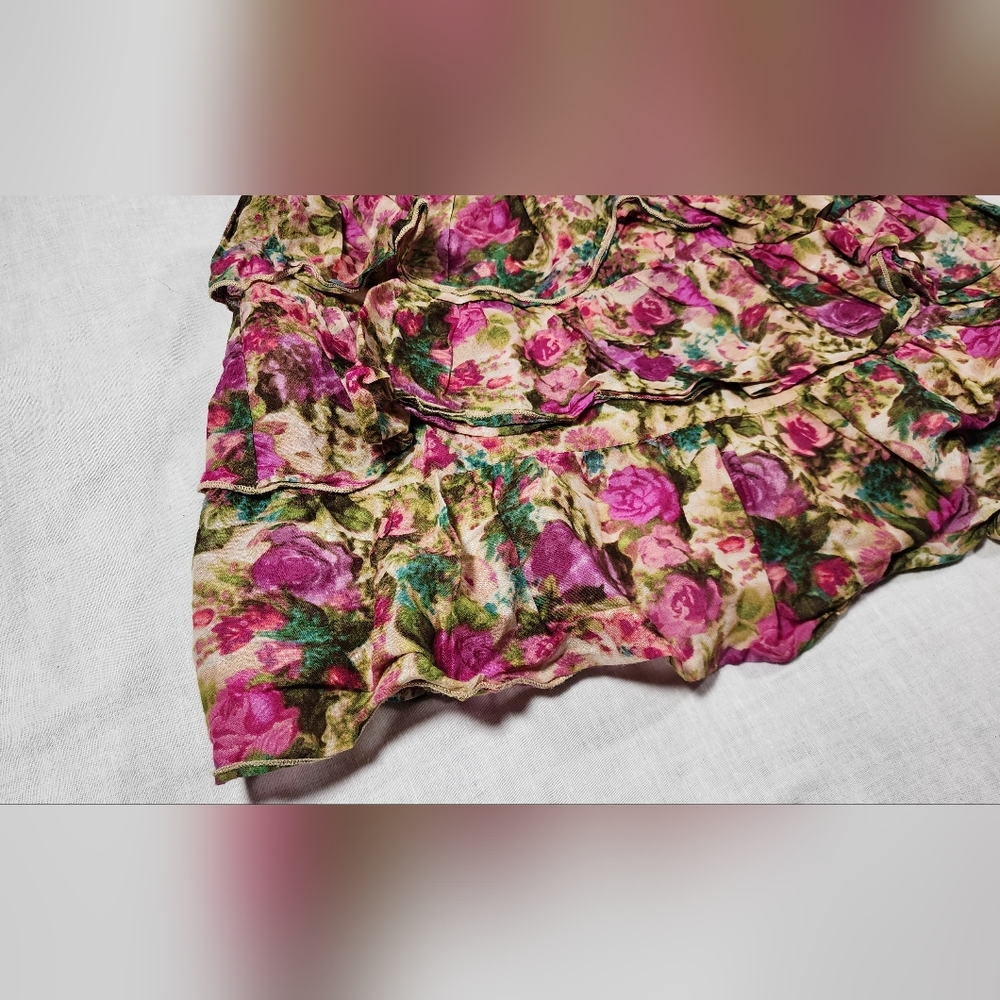 ♥️ dELIA*s WOMEN'S FLORAL PATTERN MINI SKIRT - SIZE M ♥️ - Picture 2 of 9